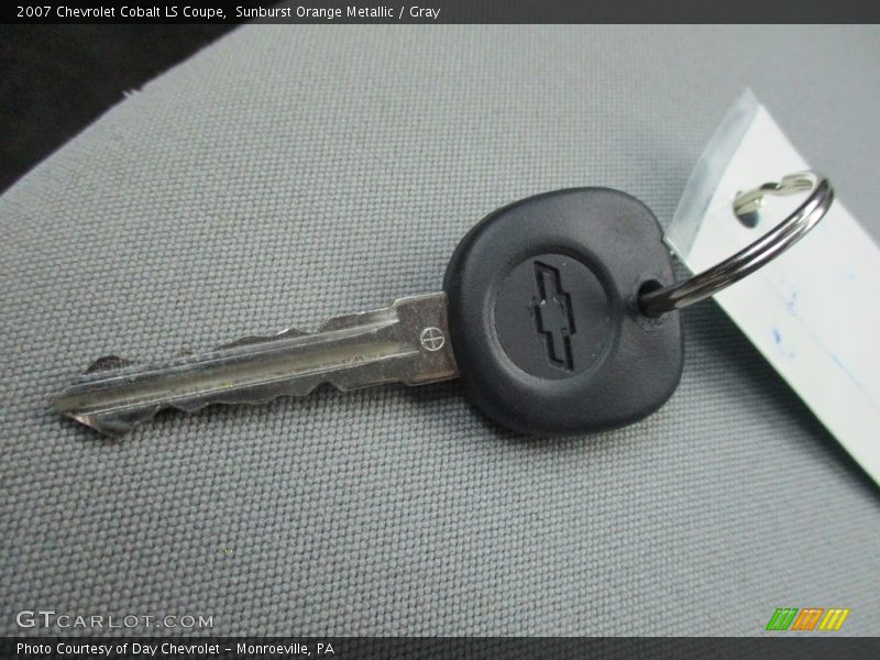 Sunburst Orange Metallic / Gray 2007 Chevrolet Cobalt LS Coupe