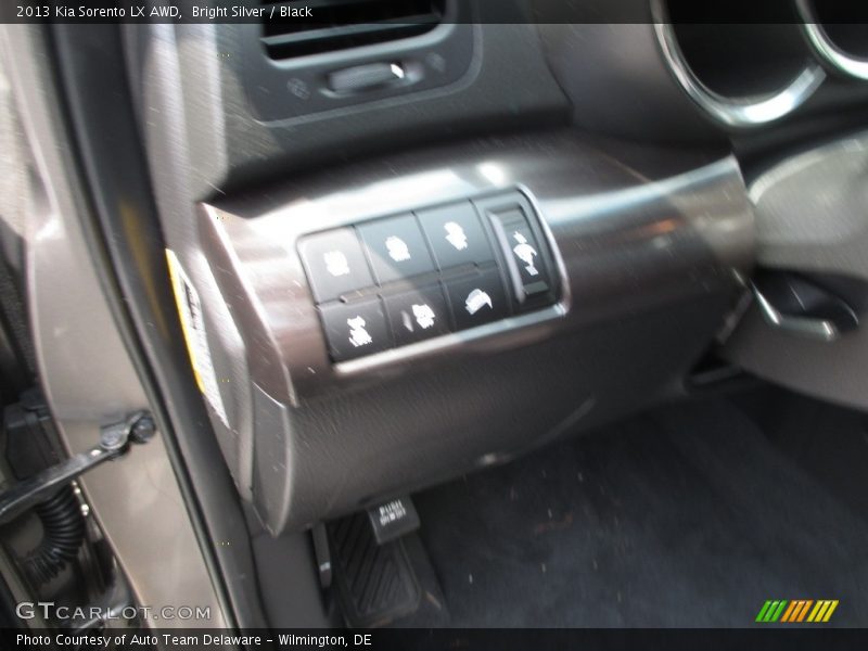 Bright Silver / Black 2013 Kia Sorento LX AWD
