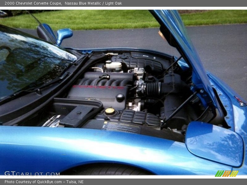 Nassau Blue Metallic / Light Oak 2000 Chevrolet Corvette Coupe