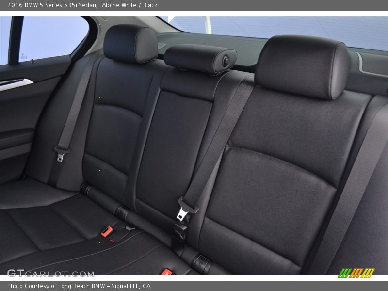 Alpine White / Black 2016 BMW 5 Series 535i Sedan