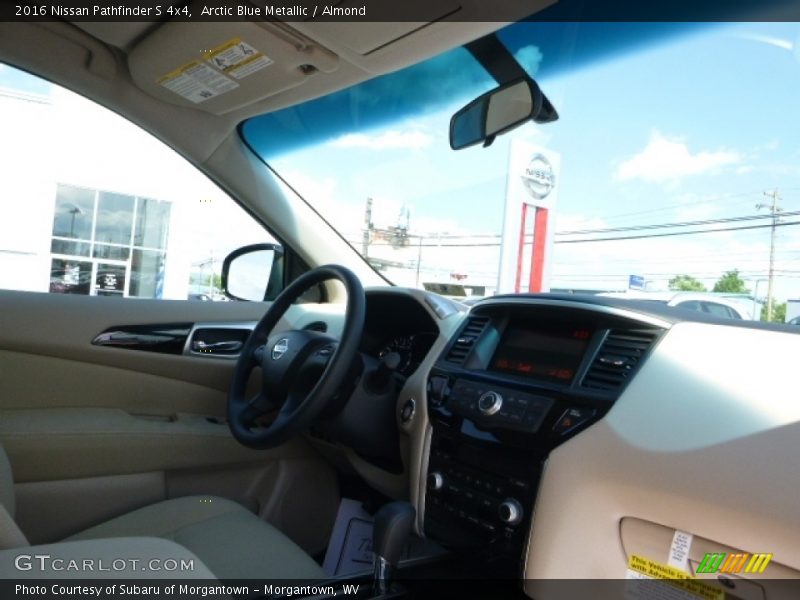 Arctic Blue Metallic / Almond 2016 Nissan Pathfinder S 4x4