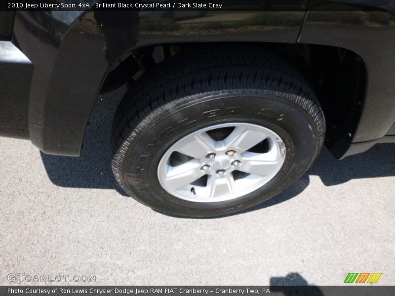 Brilliant Black Crystal Pearl / Dark Slate Gray 2010 Jeep Liberty Sport 4x4