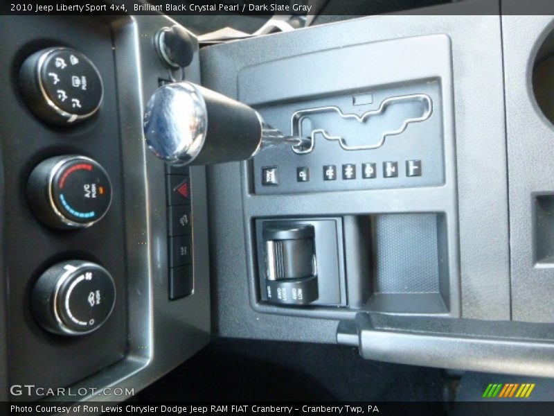 Brilliant Black Crystal Pearl / Dark Slate Gray 2010 Jeep Liberty Sport 4x4