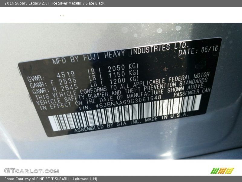 Ice Silver Metallic / Slate Black 2016 Subaru Legacy 2.5i
