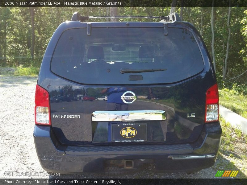 Majestic Blue Metallic / Graphite 2006 Nissan Pathfinder LE 4x4
