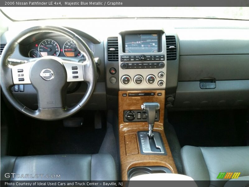 Majestic Blue Metallic / Graphite 2006 Nissan Pathfinder LE 4x4