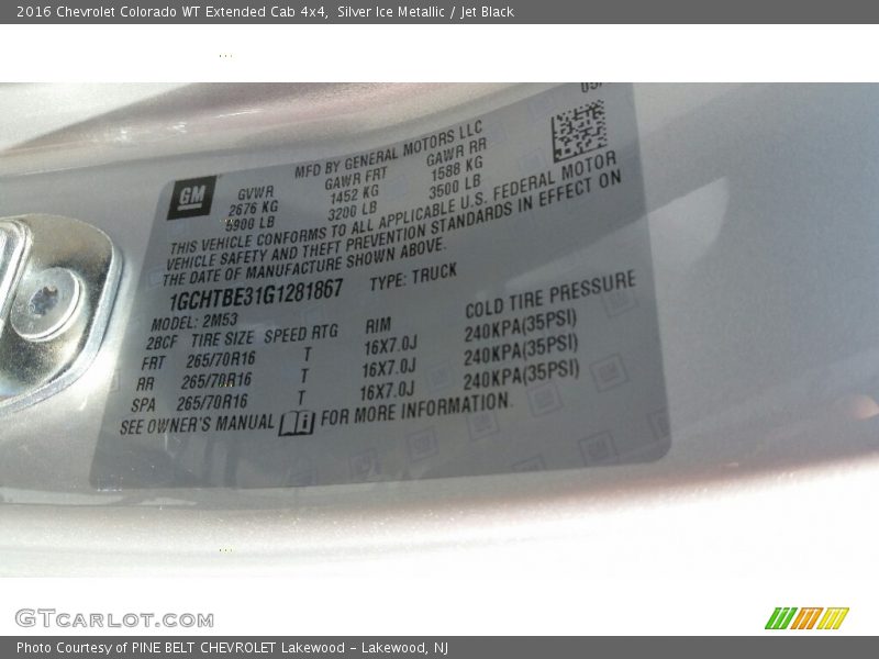 Silver Ice Metallic / Jet Black 2016 Chevrolet Colorado WT Extended Cab 4x4