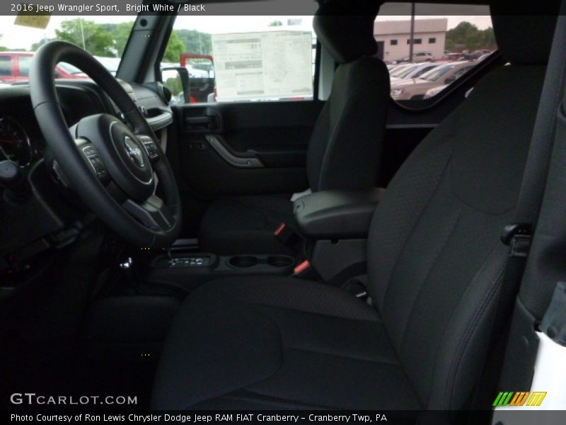 Bright White / Black 2016 Jeep Wrangler Sport