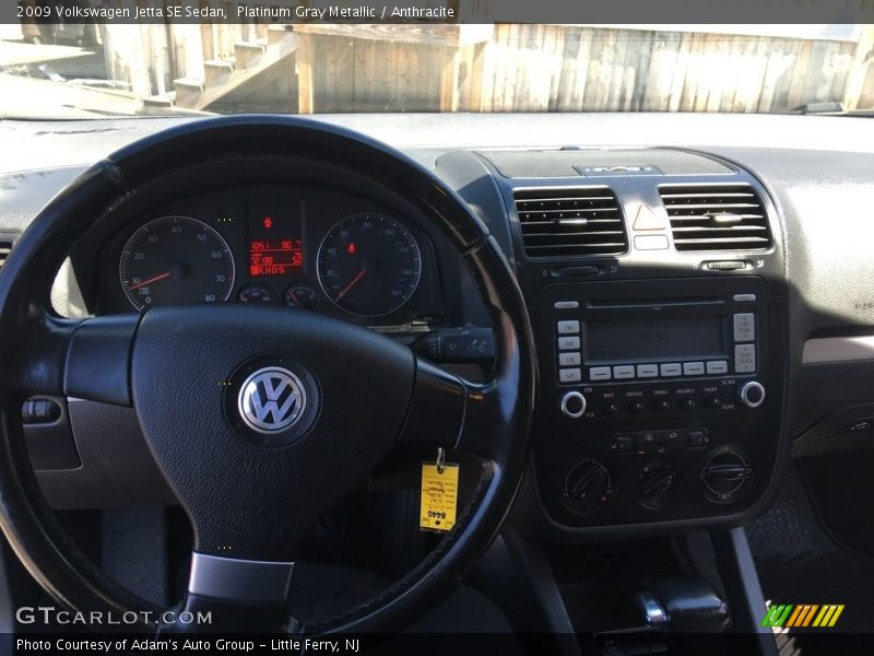 Platinum Gray Metallic / Anthracite 2009 Volkswagen Jetta SE Sedan