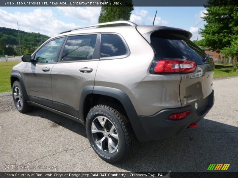 Light Brownstone Pearl / Black 2016 Jeep Cherokee Trailhawk 4x4