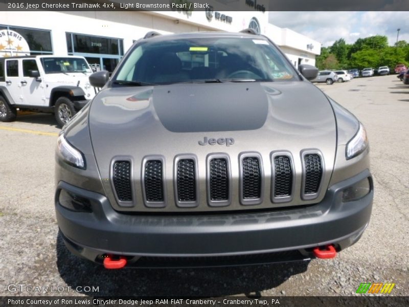 Light Brownstone Pearl / Black 2016 Jeep Cherokee Trailhawk 4x4