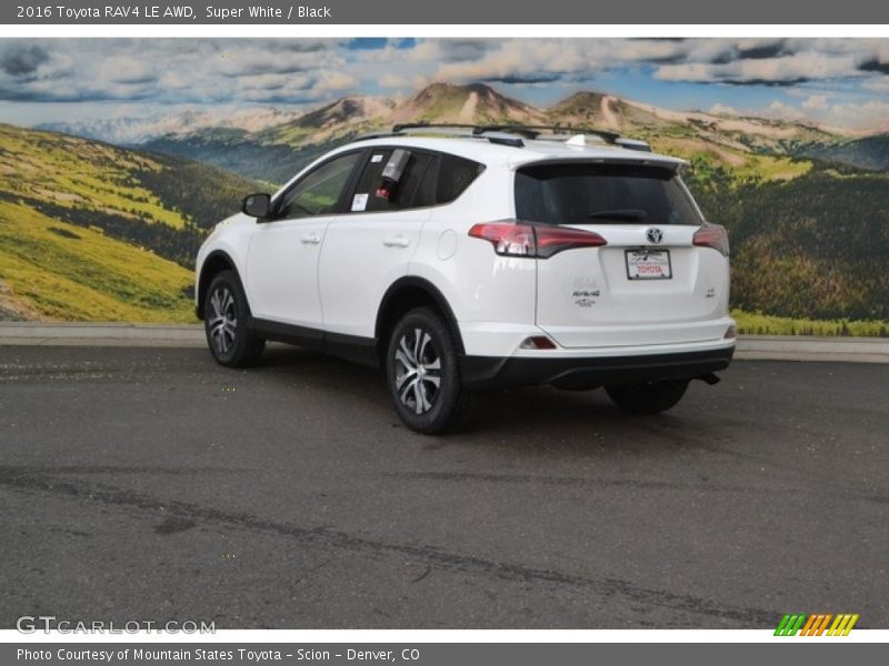 Super White / Black 2016 Toyota RAV4 LE AWD