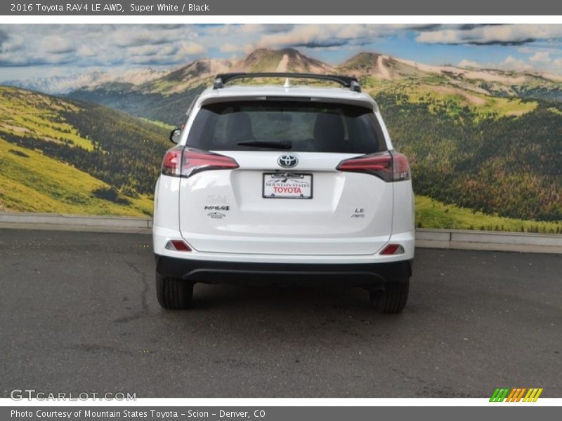 Super White / Black 2016 Toyota RAV4 LE AWD