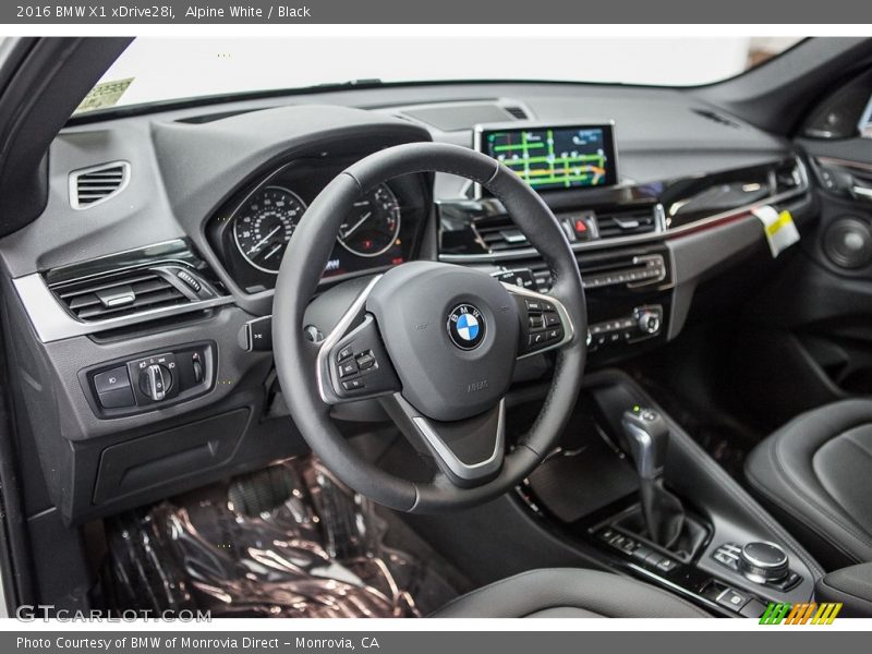 Alpine White / Black 2016 BMW X1 xDrive28i