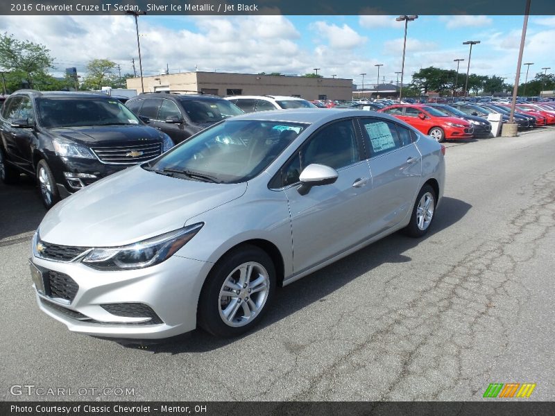 Silver Ice Metallic / Jet Black 2016 Chevrolet Cruze LT Sedan