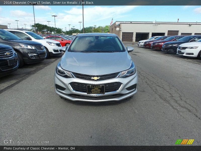 Silver Ice Metallic / Jet Black 2016 Chevrolet Cruze LT Sedan