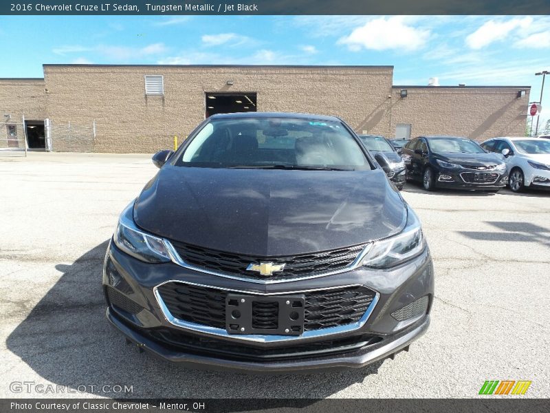 Tungsten Metallic / Jet Black 2016 Chevrolet Cruze LT Sedan