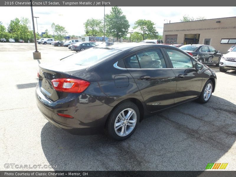 Tungsten Metallic / Jet Black 2016 Chevrolet Cruze LT Sedan