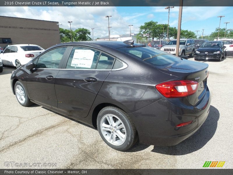 Tungsten Metallic / Jet Black 2016 Chevrolet Cruze LT Sedan