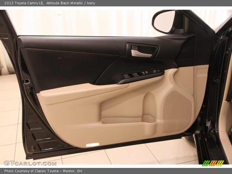Attitude Black Metallic / Ivory 2013 Toyota Camry LE