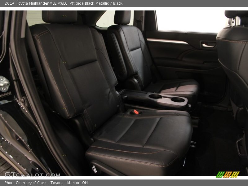 Attitude Black Metallic / Black 2014 Toyota Highlander XLE AWD