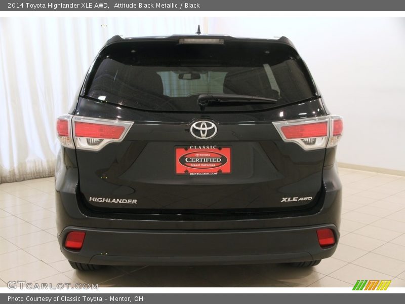 Attitude Black Metallic / Black 2014 Toyota Highlander XLE AWD