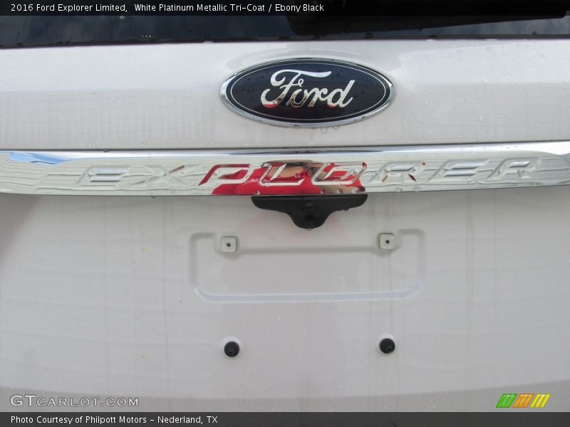 White Platinum Metallic Tri-Coat / Ebony Black 2016 Ford Explorer Limited