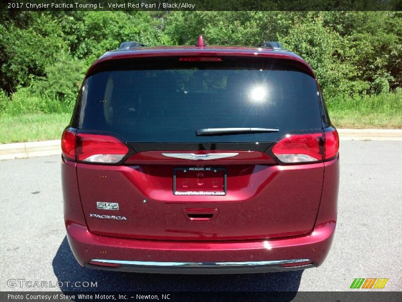Velvet Red Pearl / Black/Alloy 2017 Chrysler Pacifica Touring L