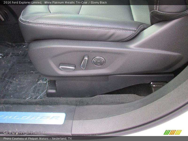 White Platinum Metallic Tri-Coat / Ebony Black 2016 Ford Explorer Limited