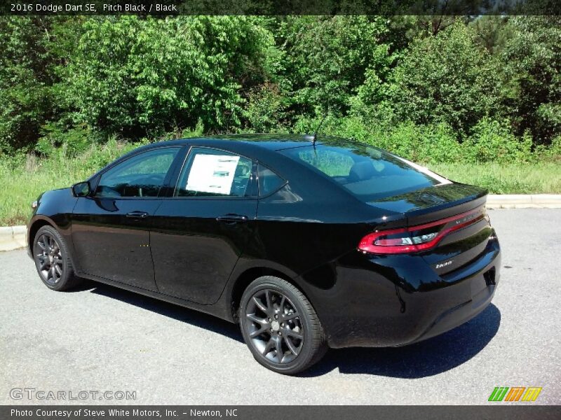 Pitch Black / Black 2016 Dodge Dart SE