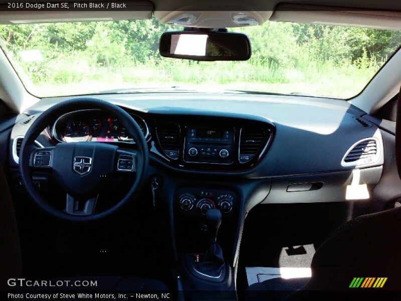 Pitch Black / Black 2016 Dodge Dart SE