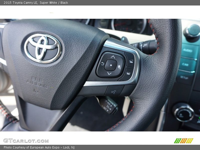 Super White / Black 2015 Toyota Camry LE