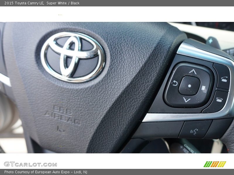 Super White / Black 2015 Toyota Camry LE