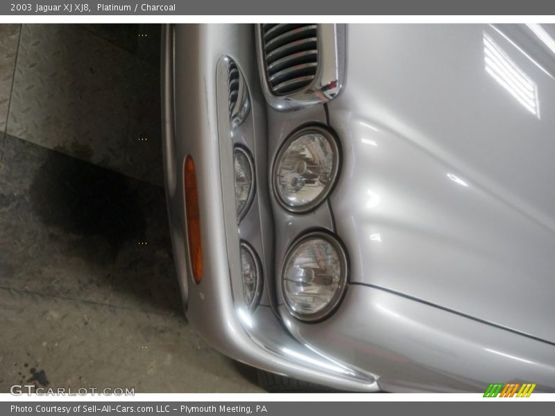 Platinum / Charcoal 2003 Jaguar XJ XJ8