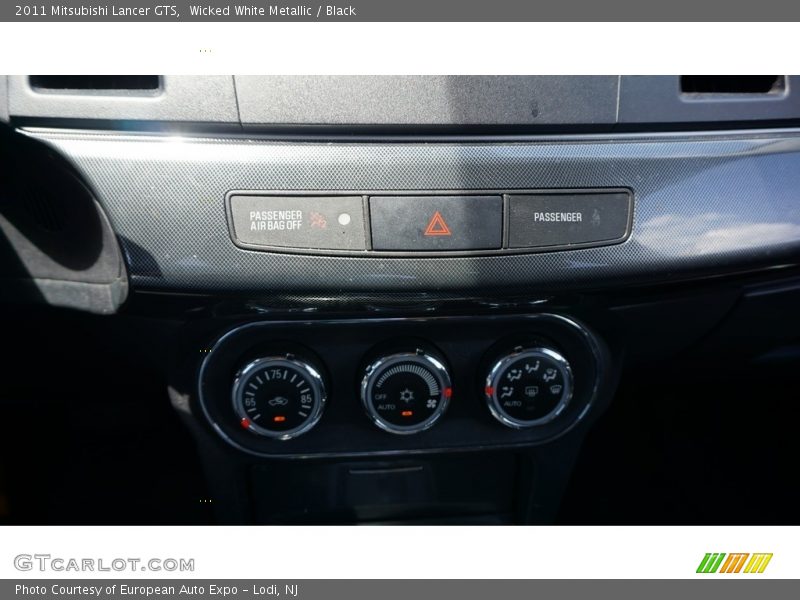 Wicked White Metallic / Black 2011 Mitsubishi Lancer GTS