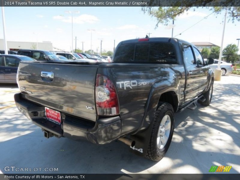 Magnetic Gray Metallic / Graphite 2014 Toyota Tacoma V6 SR5 Double Cab 4x4