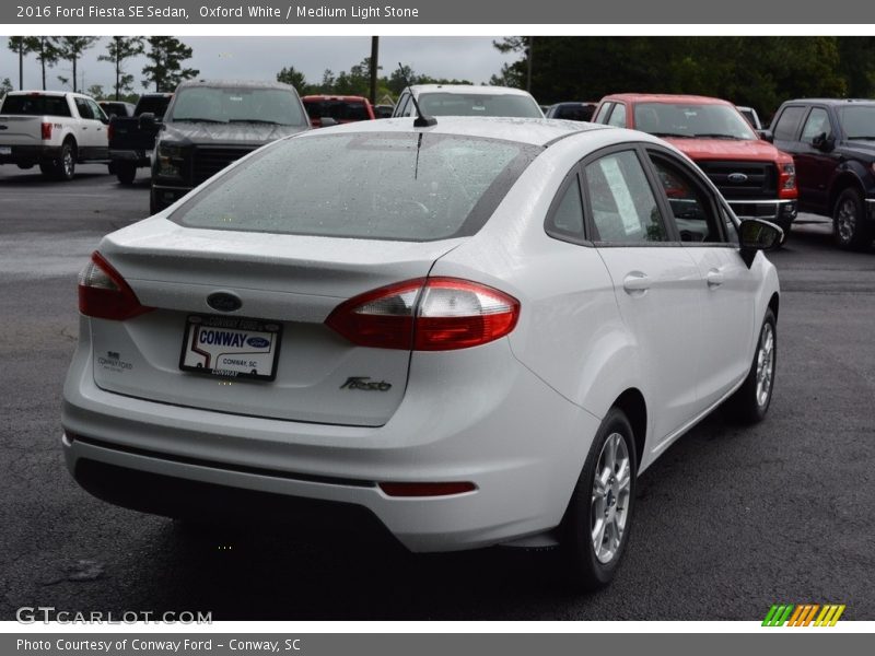 Oxford White / Medium Light Stone 2016 Ford Fiesta SE Sedan