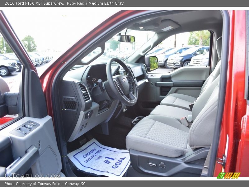 Ruby Red / Medium Earth Gray 2016 Ford F150 XLT SuperCrew