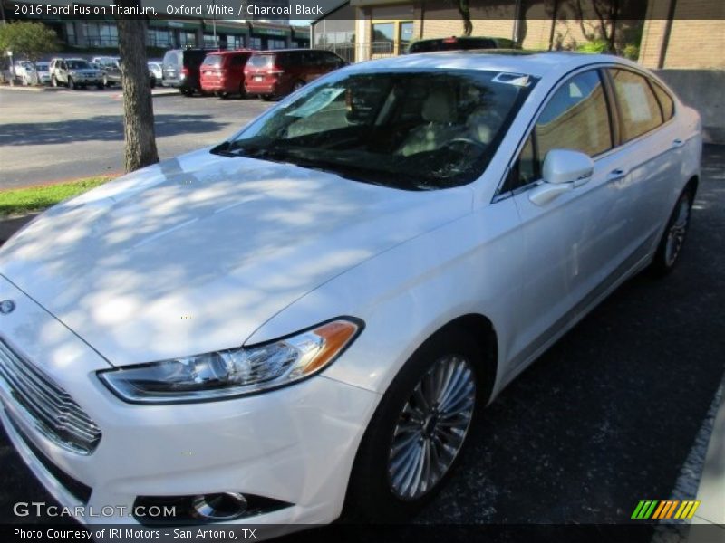 Oxford White / Charcoal Black 2016 Ford Fusion Titanium