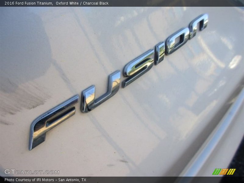 Oxford White / Charcoal Black 2016 Ford Fusion Titanium