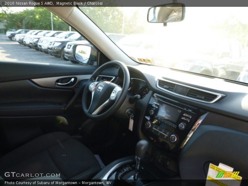 Magnetic Black / Charcoal 2016 Nissan Rogue S AWD