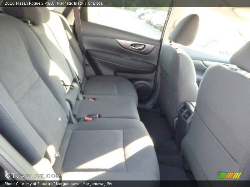 Magnetic Black / Charcoal 2016 Nissan Rogue S AWD