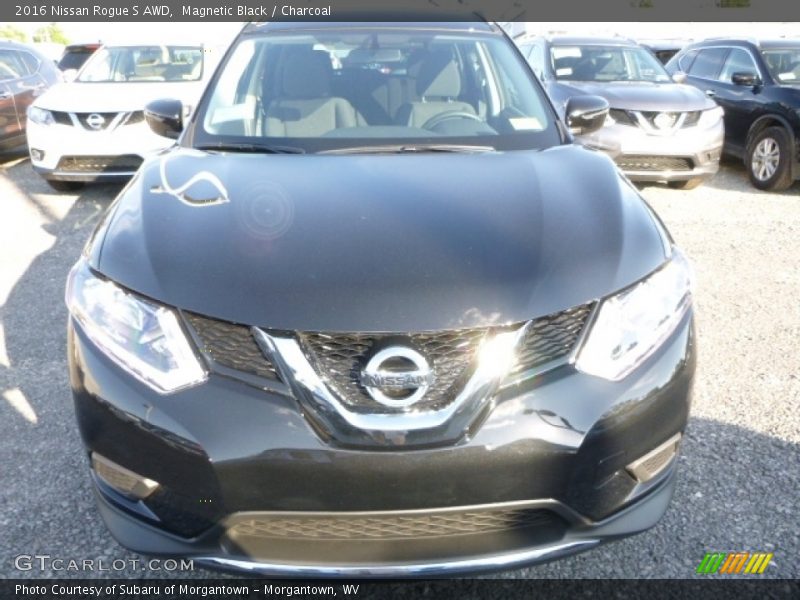 Magnetic Black / Charcoal 2016 Nissan Rogue S AWD