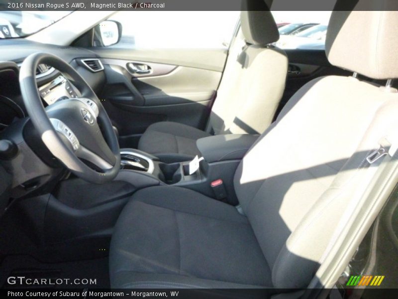 Magnetic Black / Charcoal 2016 Nissan Rogue S AWD