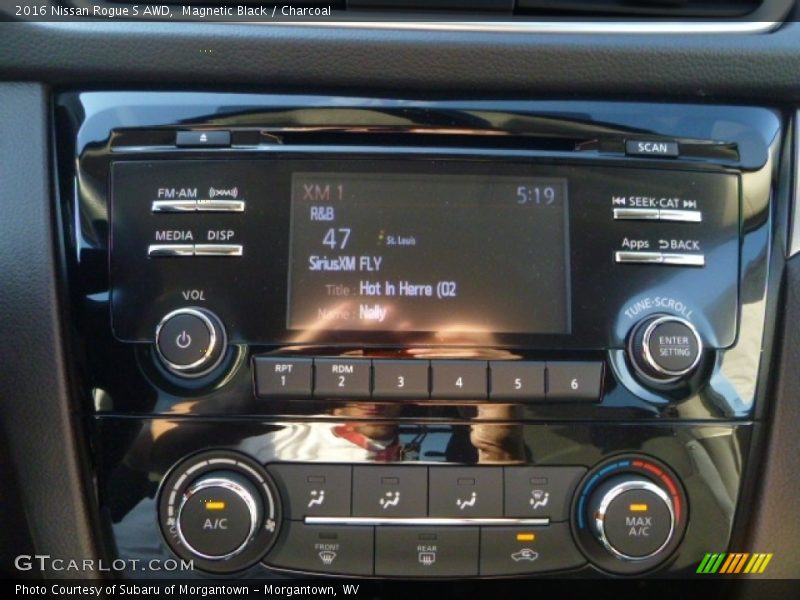 Magnetic Black / Charcoal 2016 Nissan Rogue S AWD