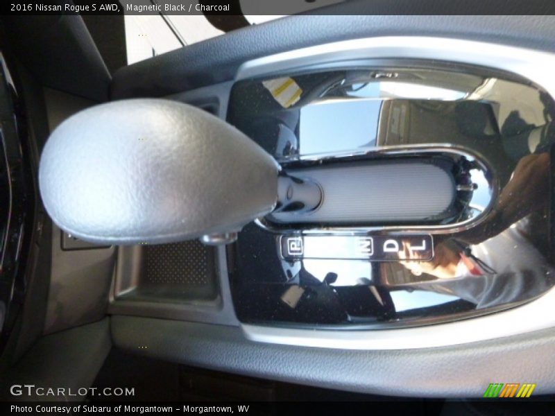 Magnetic Black / Charcoal 2016 Nissan Rogue S AWD