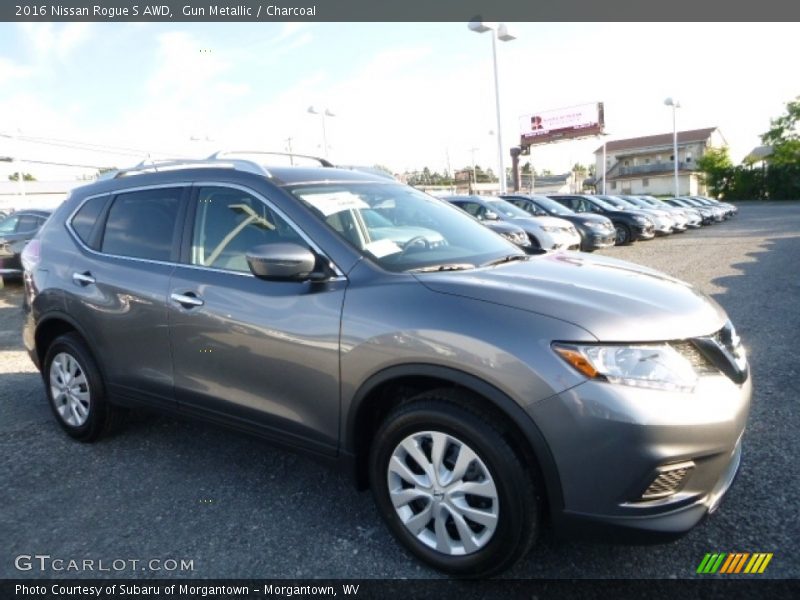 Gun Metallic / Charcoal 2016 Nissan Rogue S AWD