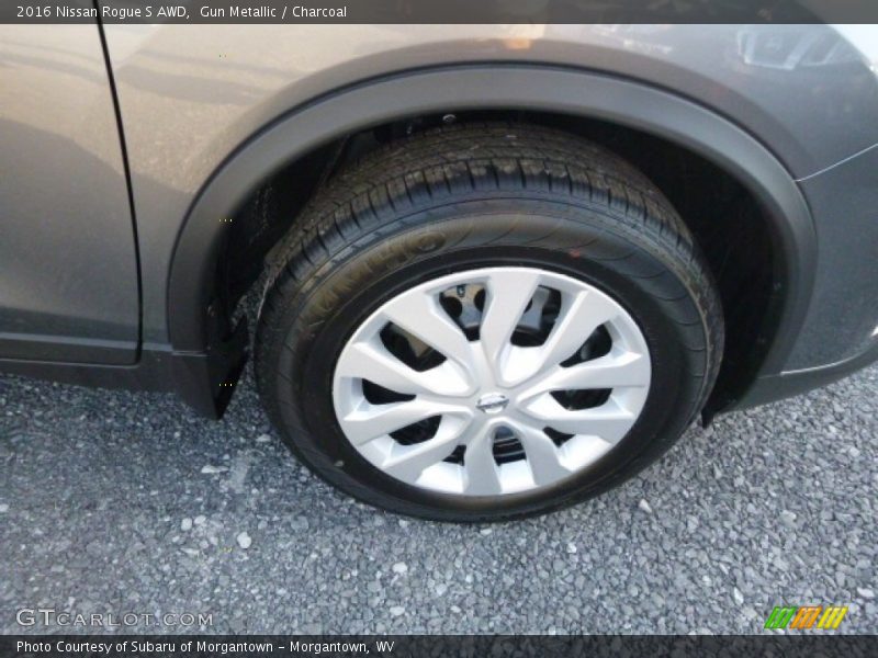 Gun Metallic / Charcoal 2016 Nissan Rogue S AWD