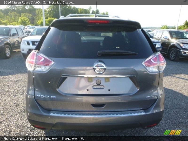 Gun Metallic / Charcoal 2016 Nissan Rogue S AWD
