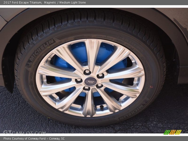 Magnetic / Medium Light Stone 2017 Ford Escape Titanium